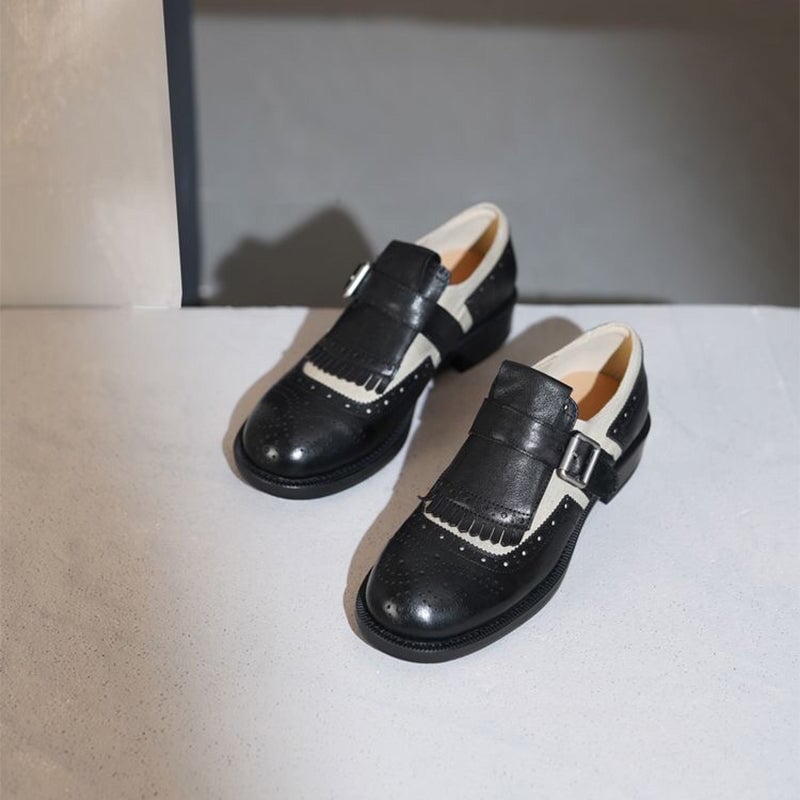 British Style Color-Blocked Cowhide Brogue Loafers with Metal Buckle in Black/Brown