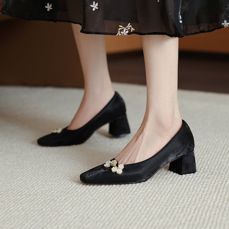 Eastern Style Square Toe Comfortable Cowhide Pumps in Apricot/Black