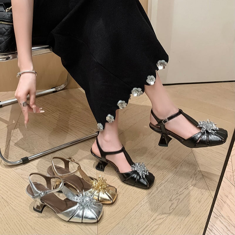 Elegant T-Strap Slingback Leather Mary Jane Heels 65mm Kitten Heel Floral Design in Black/Golden/Silver
