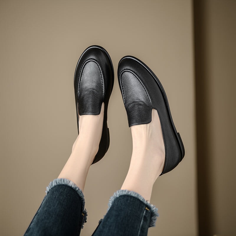 Minimalist Women's Cow Leather Flats Slip On Casual Loafers in White/Black