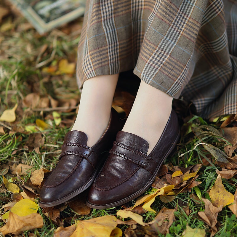 Retro British Style Cowhide Round Toe Loafers In Black/Brown/Coffee