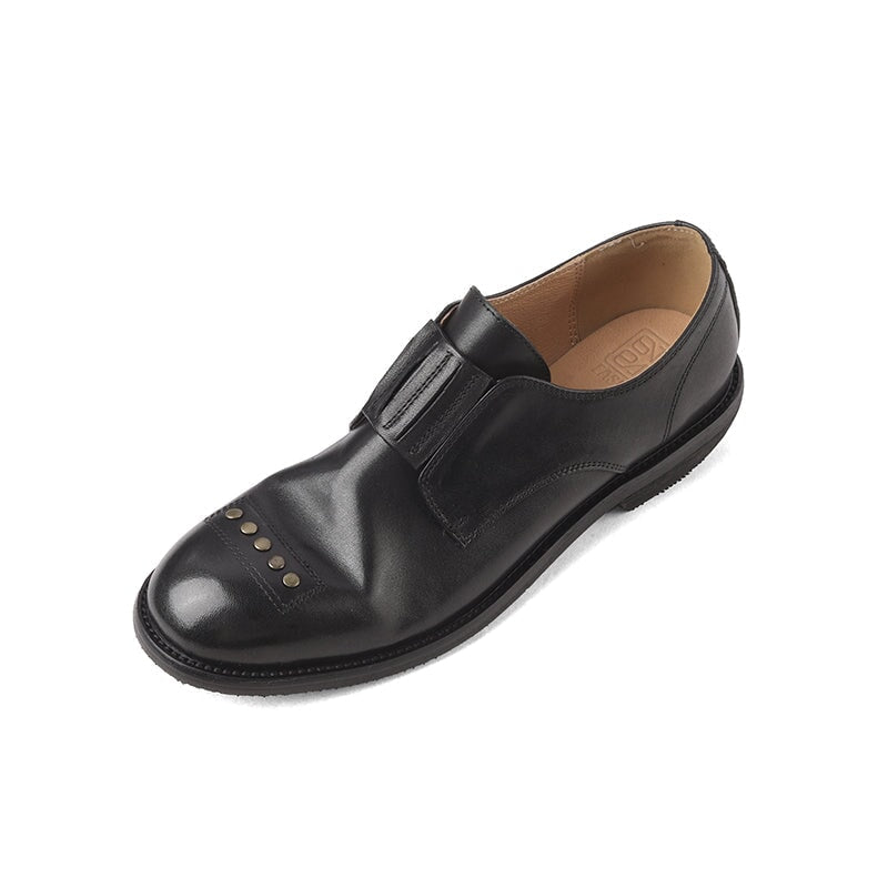 Retro Cowhide Round Toe Rivet Decorated Low Heel Loafers in Black/Brown