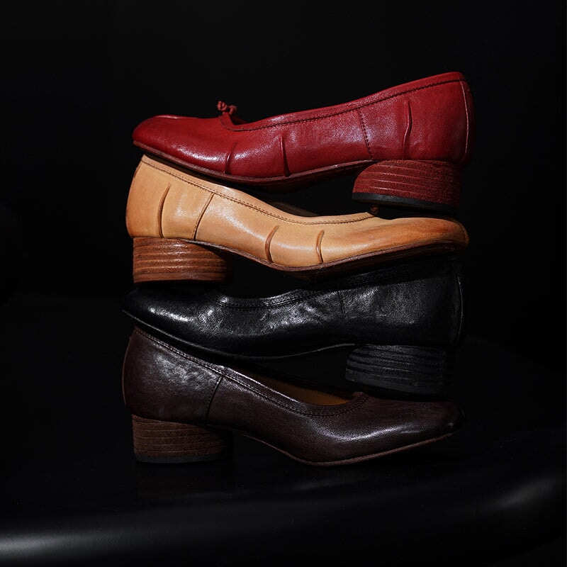 Tabi Split Toe Pumps Handmade Washed Horse Leather Slip-On Shoes in Black/Red/Brown/Apricot