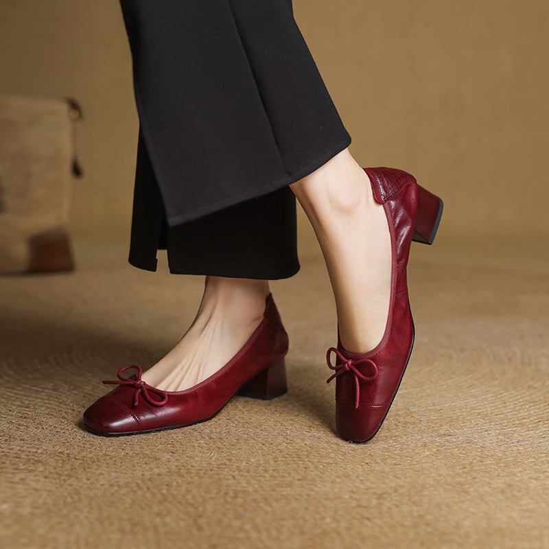 Women's Retro Cow Leather Square Toe Bow Pumps in Black/Khaki/Red